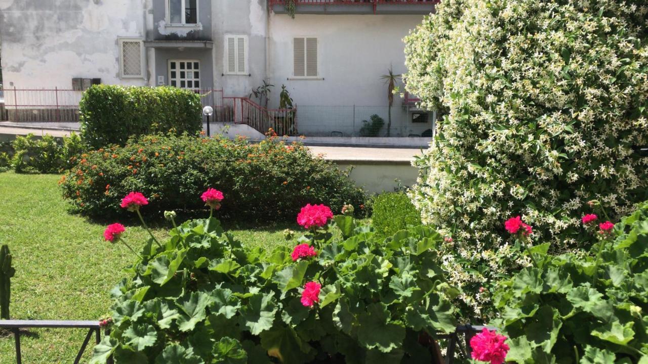 Appartement Impero 6 à Scauri  Extérieur photo